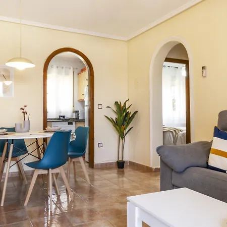 Holiday home Pink Torrevista 2