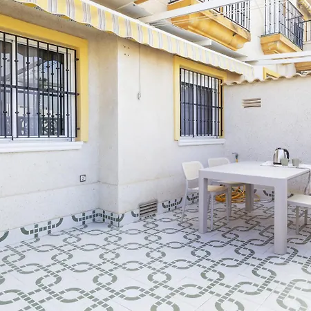 Holiday home Pink Torrevista 2 Torrevieja