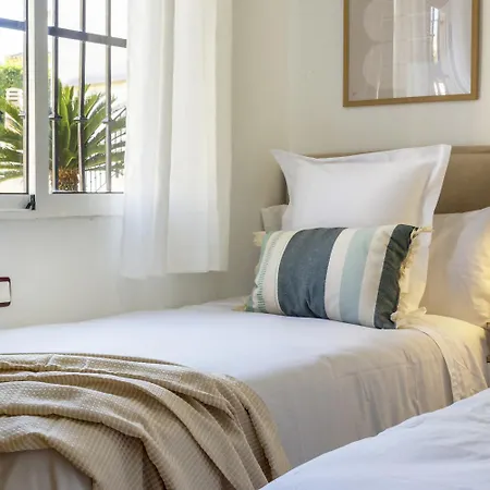 Groundfloor Pink Torrevista 2 - Winter By The Sea טורבייחה