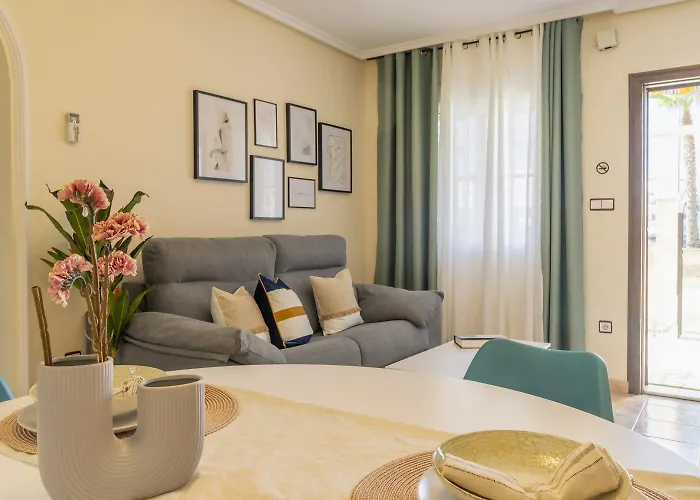 Groundfloor Pink Torrevista 2 * Torrevieja