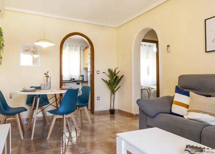 Feriehus Groundfloor Pink Torrevista 2