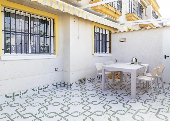 Feriehus Groundfloor Pink Torrevista 2 Torrevieja